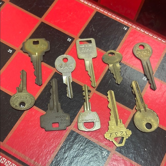 Vintage Key Collection - Picture 2 of 2
